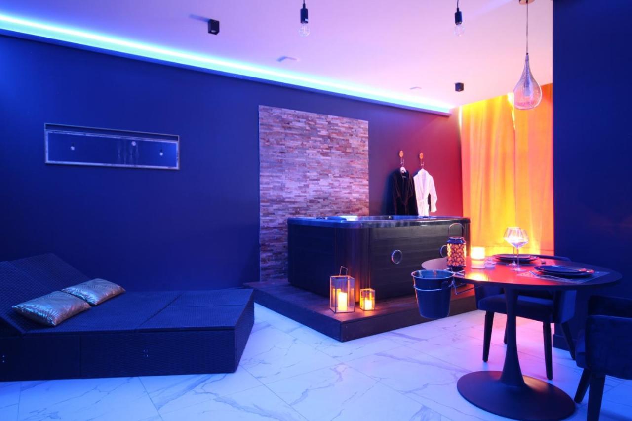 Suite Blue Jacuzzi Le Breuil  Eksteriør bilde