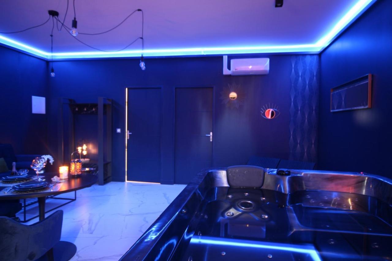 Suite Blue Jacuzzi Le Breuil  Eksteriør bilde